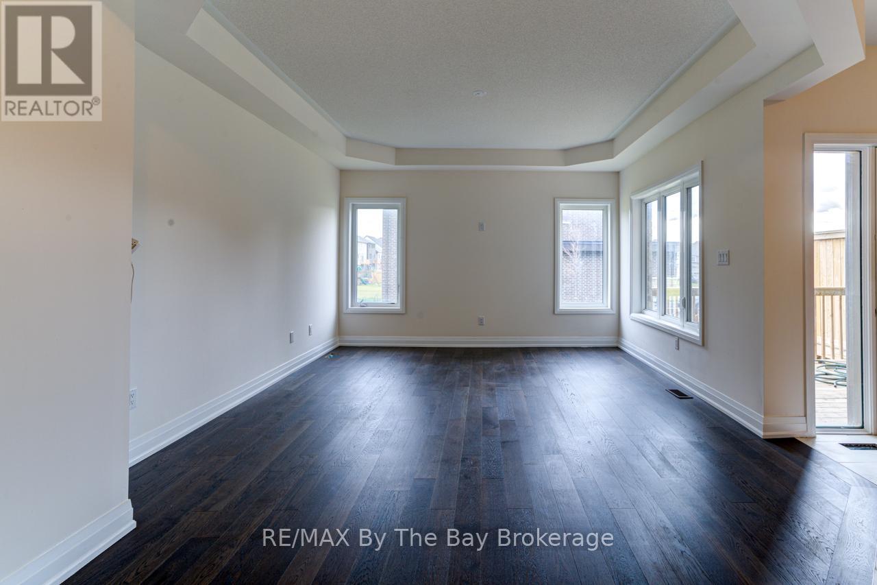 194 Rosanne Circle, Wasaga Beach, Ontario  L9Z 0N3 - Photo 19 - S12548002