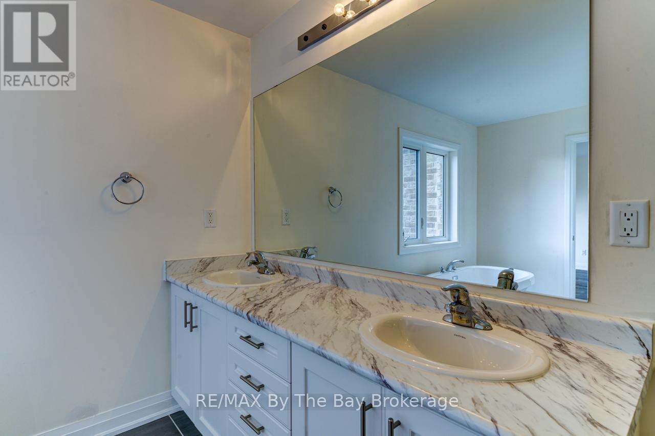 194 Rosanne Circle, Wasaga Beach, Ontario  L9Z 0N3 - Photo 29 - S12548002