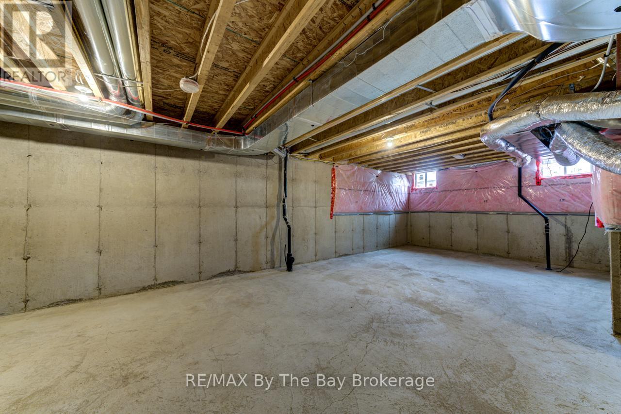 194 Rosanne Circle, Wasaga Beach, Ontario  L9Z 0N3 - Photo 41 - S12548002