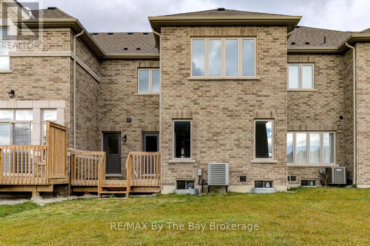 194 Rosanne Circle, Wasaga Beach, Ontario  L9Z 0N3 - Photo 48 - S12548002