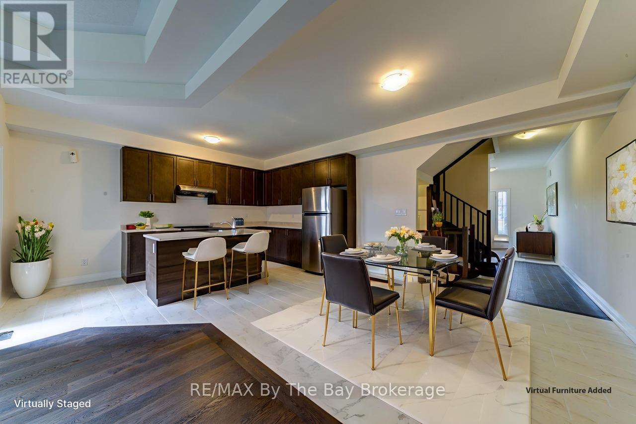 194 Rosanne Circle, Wasaga Beach, Ontario  L9Z 0N3 - Photo 5 - S12548002