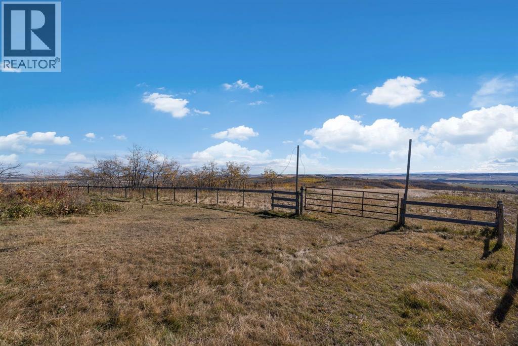 306 Avenue W, Rural Foothills County, Alberta  T2S 1A2 - Photo 8 - A2265338