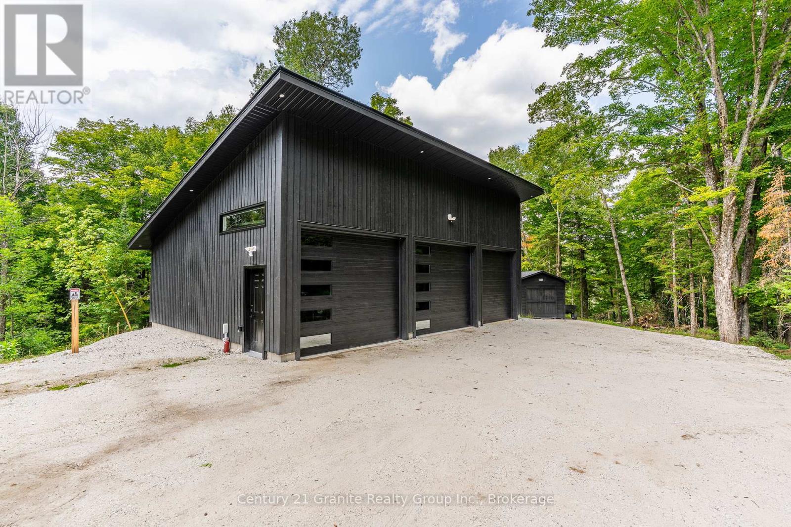 1100 Angel Road, Dysart Et Al, Ontario K0M 1S0 - Photo 41 - X12548014