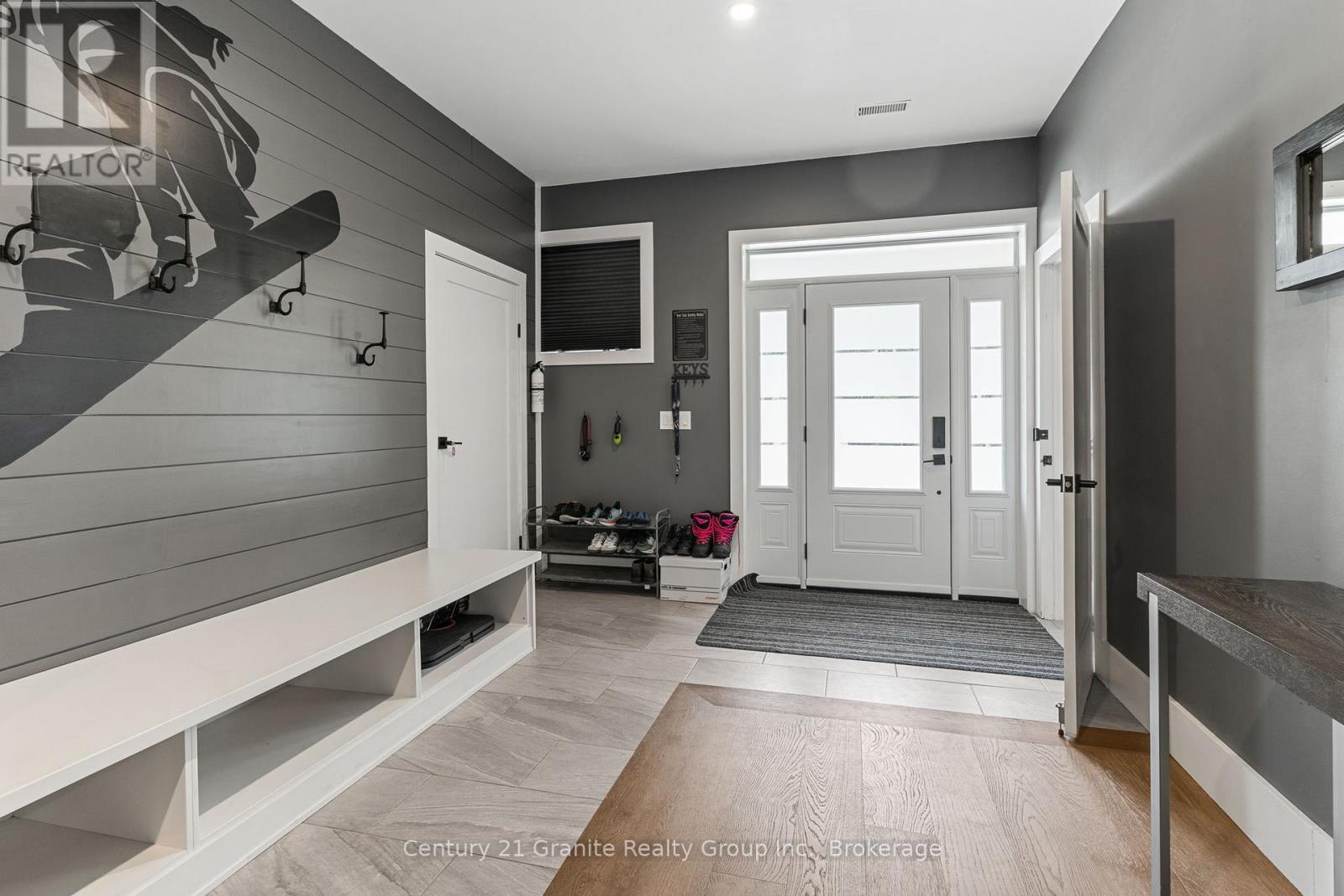 1100 Angel Road, Dysart Et Al, Ontario K0M 1S0 - Photo 7 - X12548014