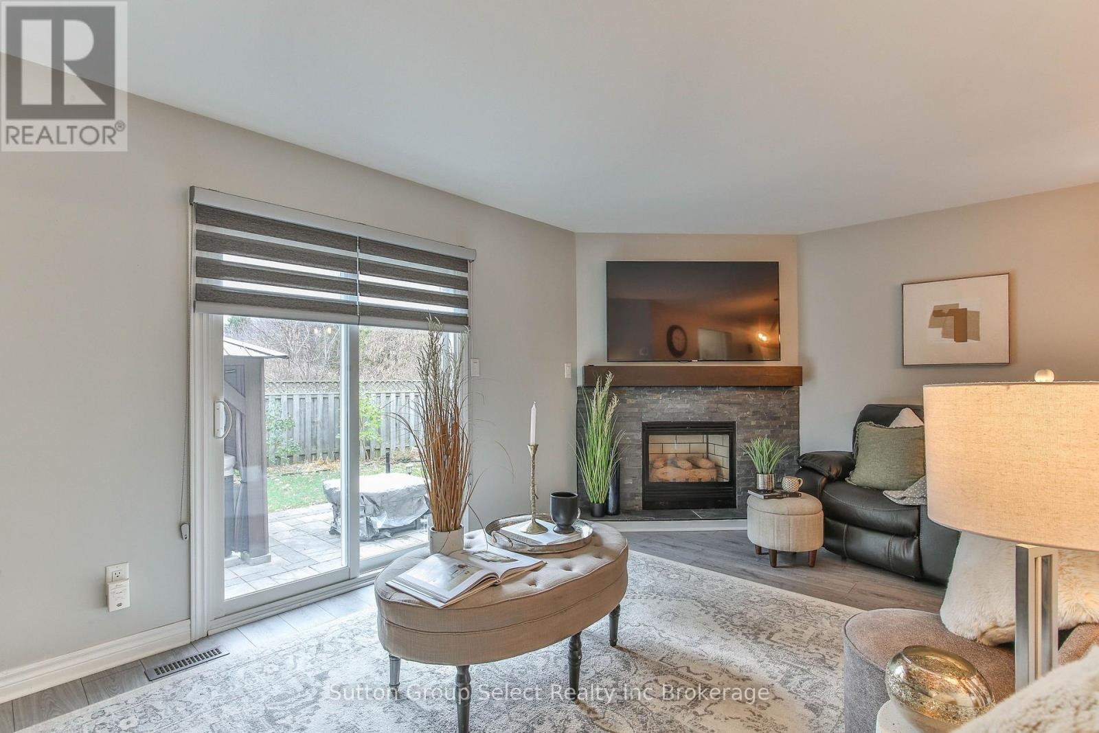 11 Mohican Drive, Woodstock, Ontario N4T 1H4 - Photo 11 - X12548008