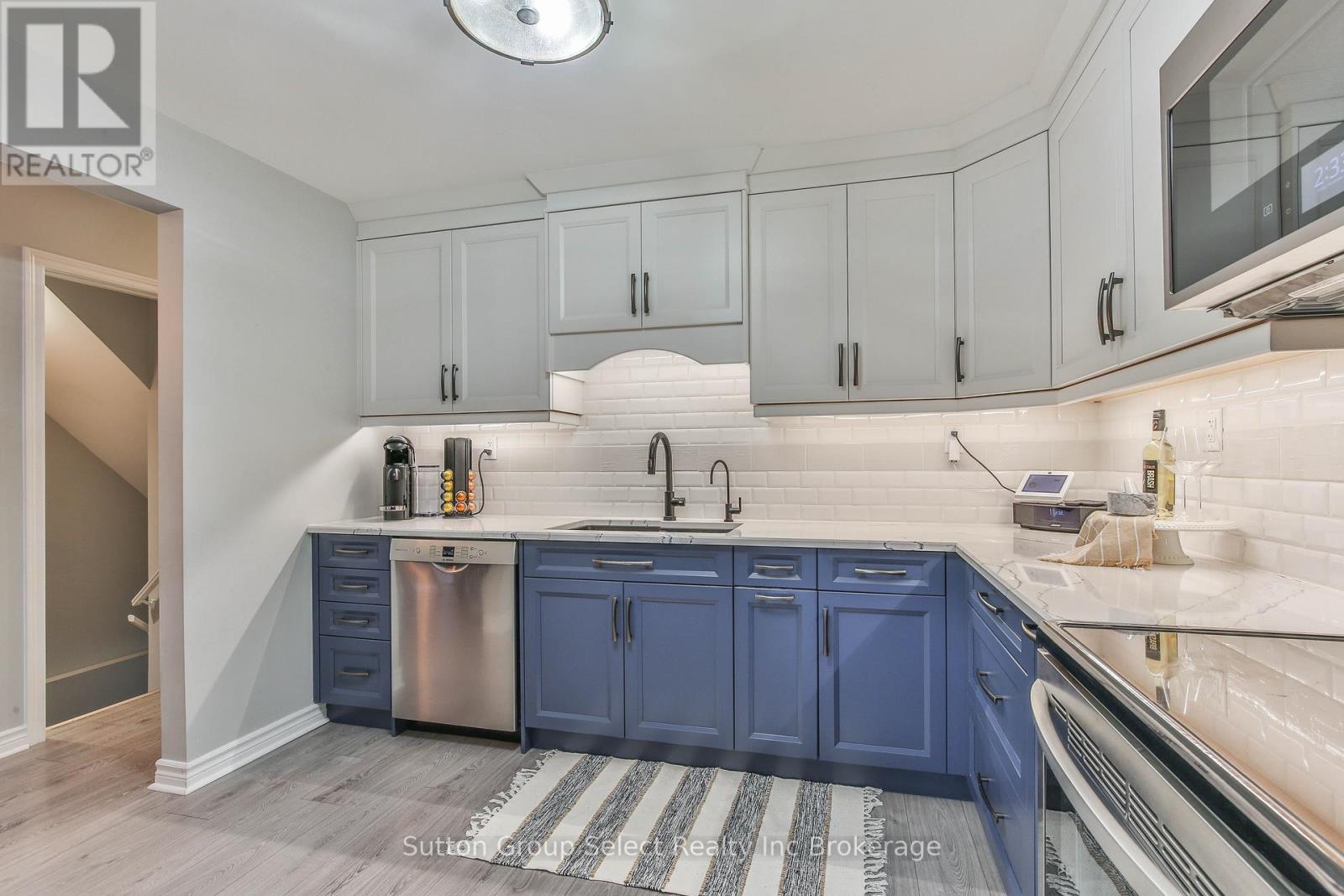 11 Mohican Drive, Woodstock, Ontario N4T 1H4 - Photo 12 - X12548008