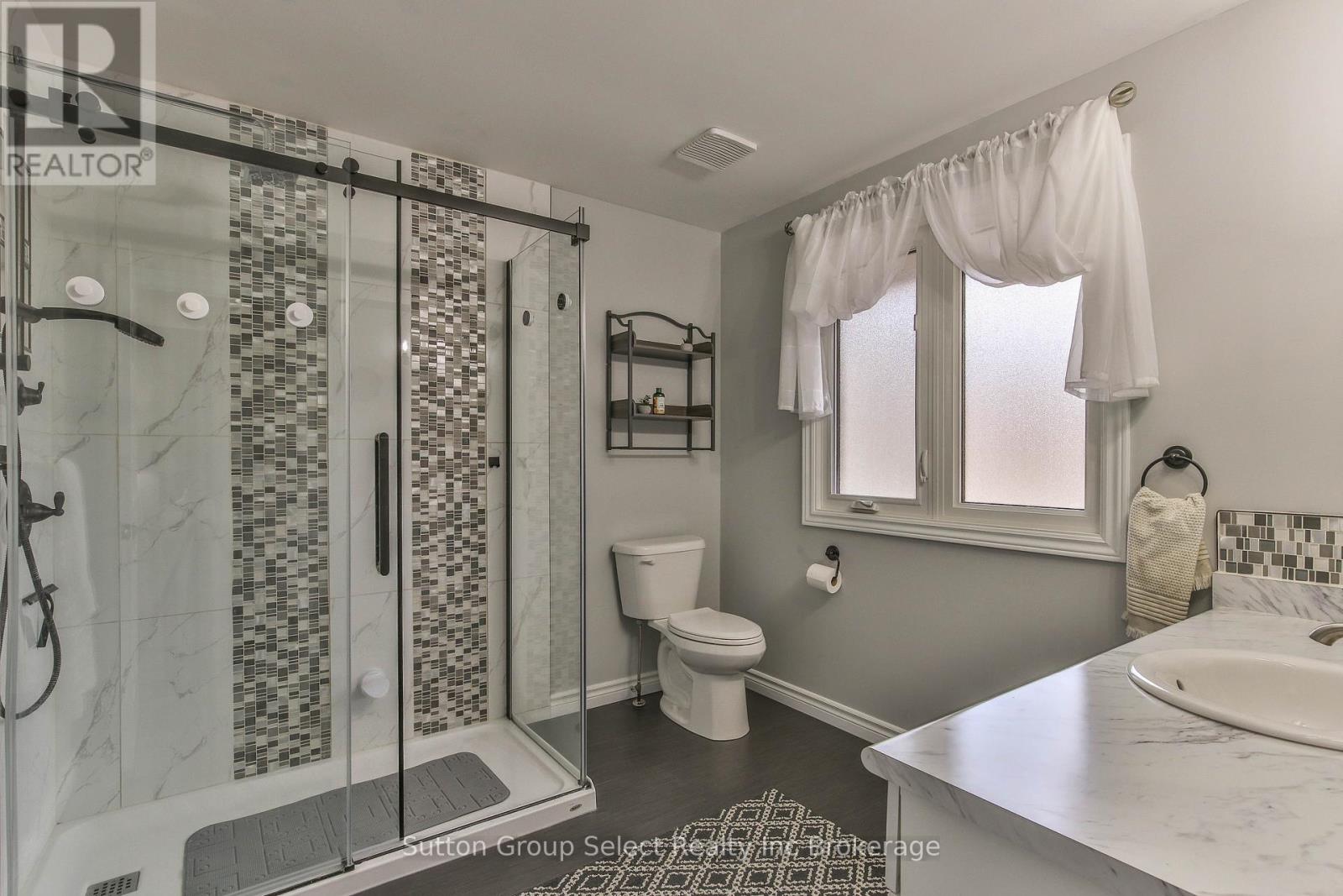 11 Mohican Drive, Woodstock, Ontario N4T 1H4 - Photo 24 - X12548008