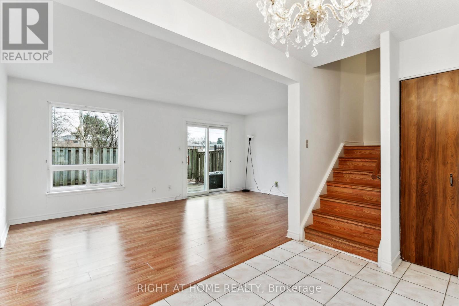 92 - 44 Chester Le Boulevard, Toronto, Ontario  M1W 2M8 - Photo 13 - E12548004