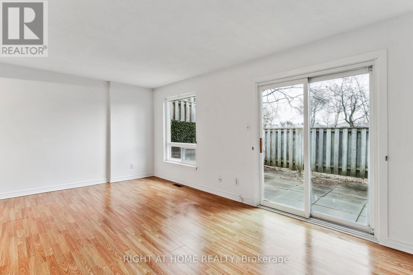 92 - 44 Chester Le Boulevard, Toronto, Ontario  M1W 2M8 - Photo 14 - E12548004