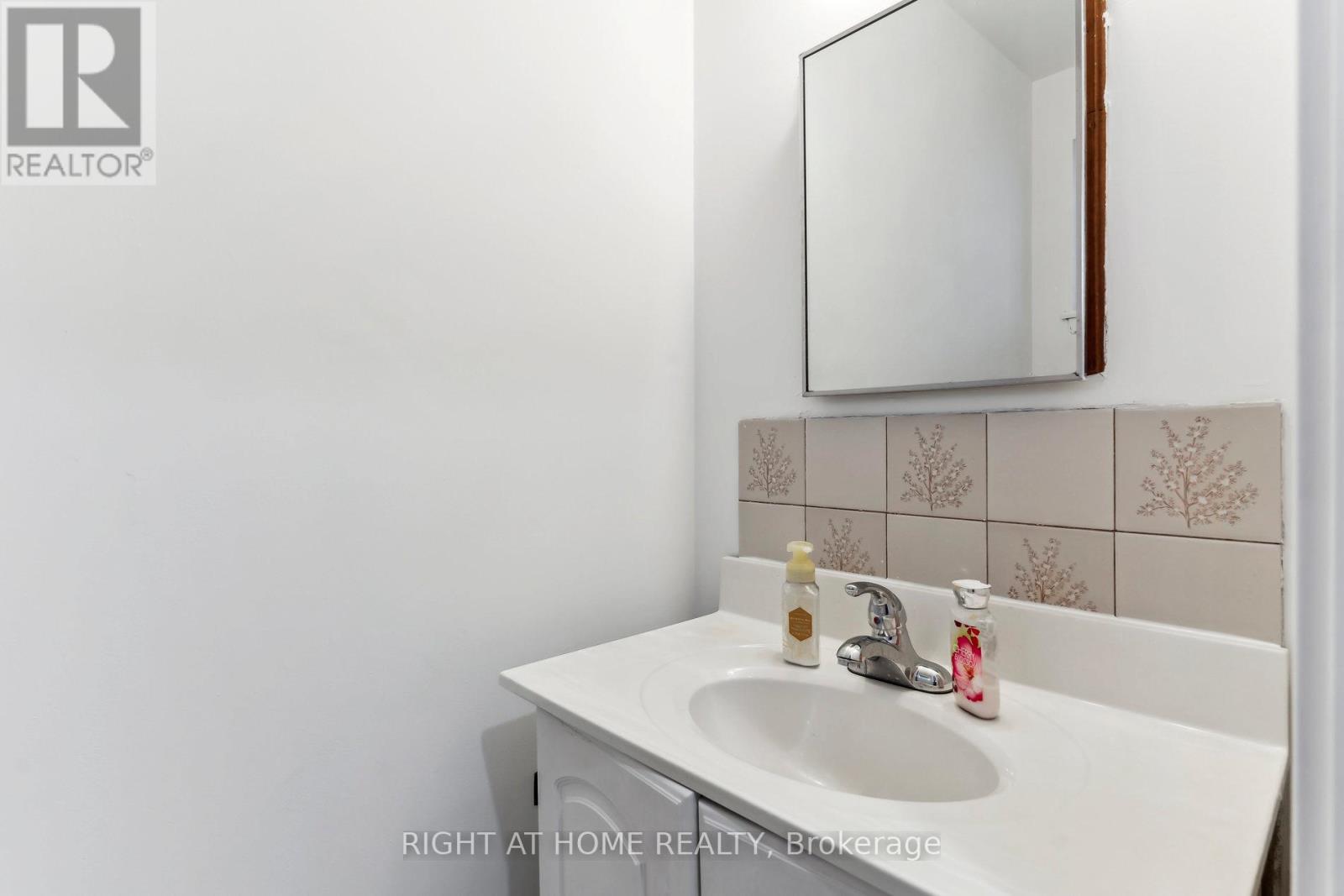 92 - 44 Chester Le Boulevard, Toronto, Ontario  M1W 2M8 - Photo 19 - E12548004