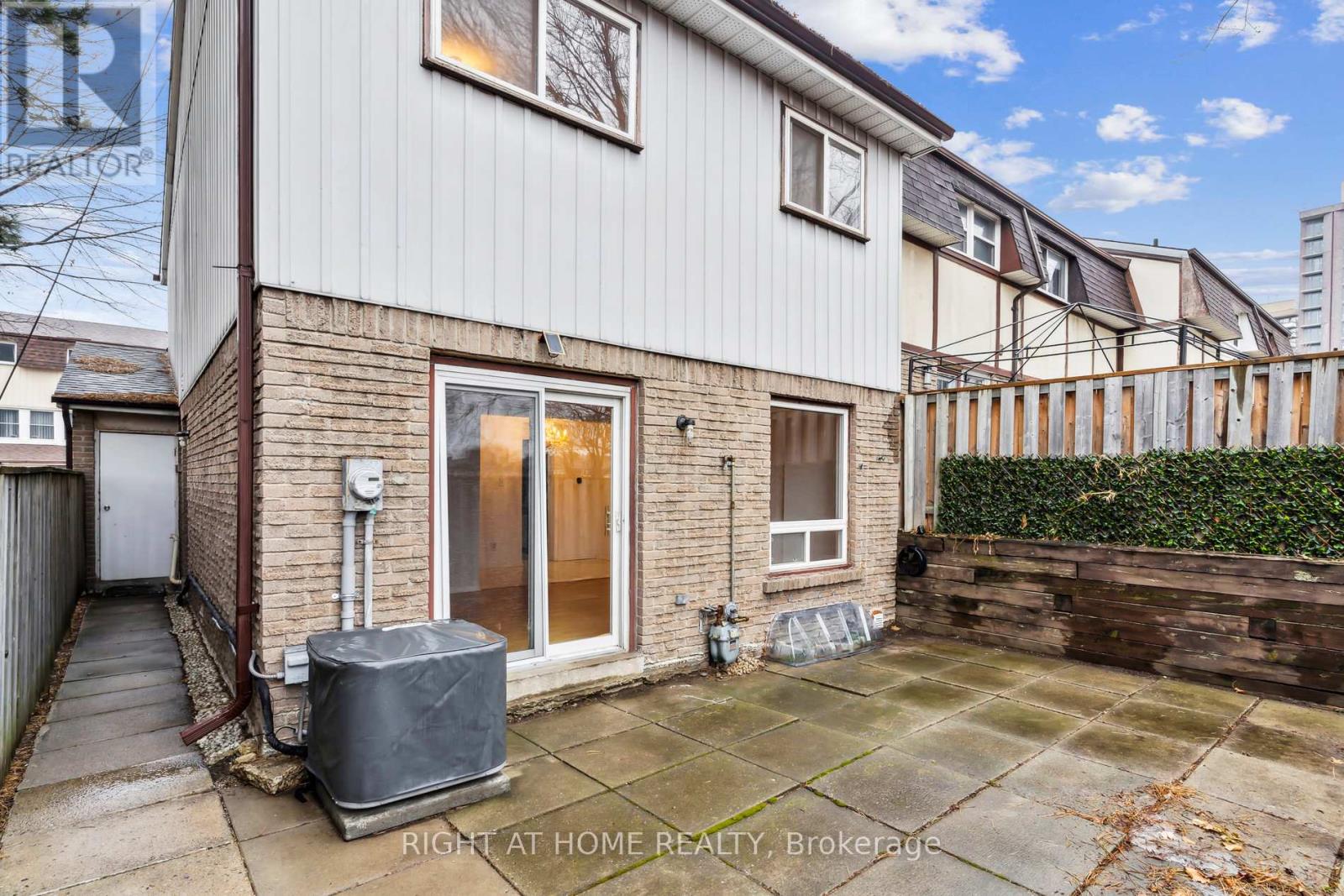 92 - 44 Chester Le Boulevard, Toronto, Ontario  M1W 2M8 - Photo 30 - E12548004