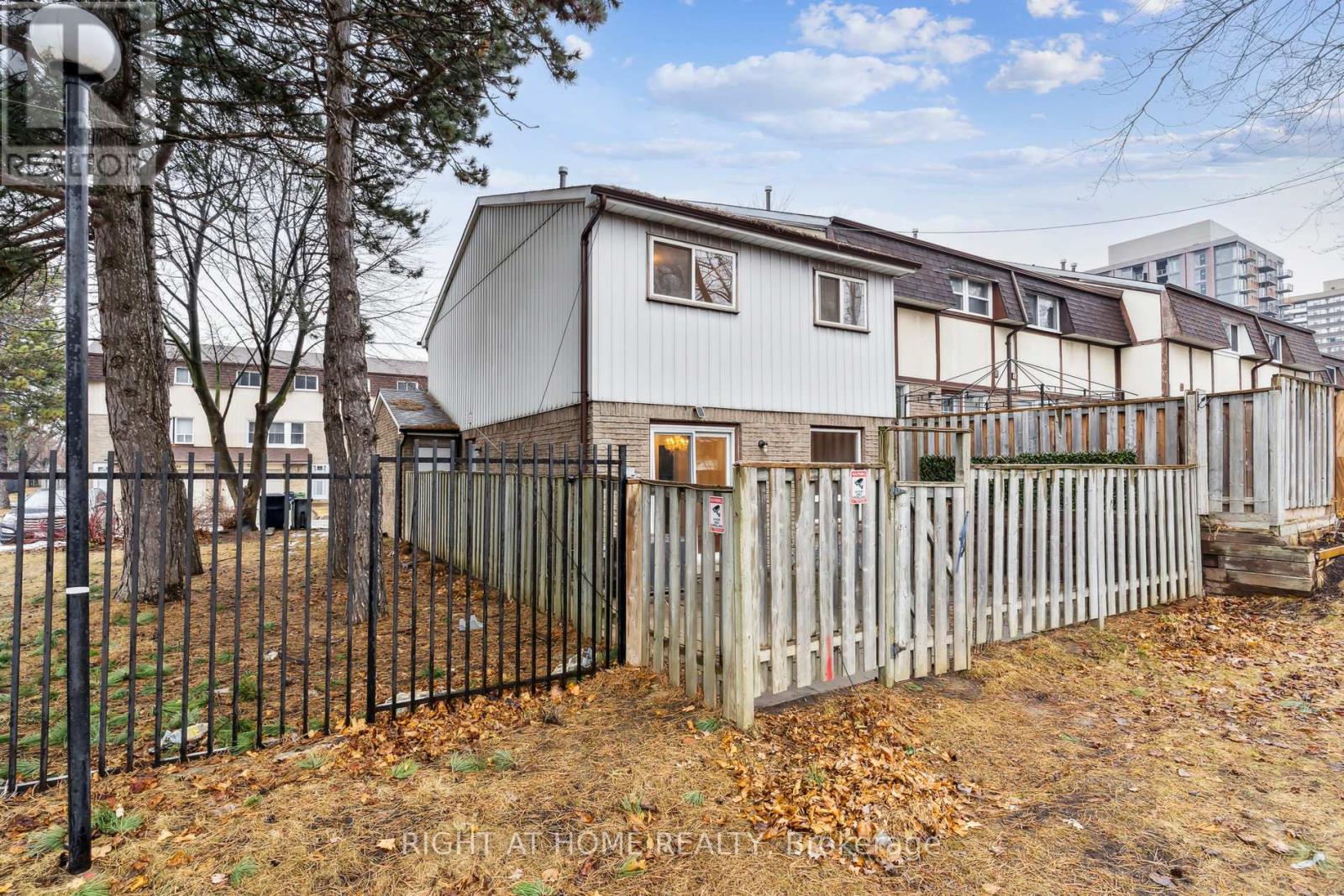 92 - 44 Chester Le Boulevard, Toronto, Ontario  M1W 2M8 - Photo 33 - E12548004