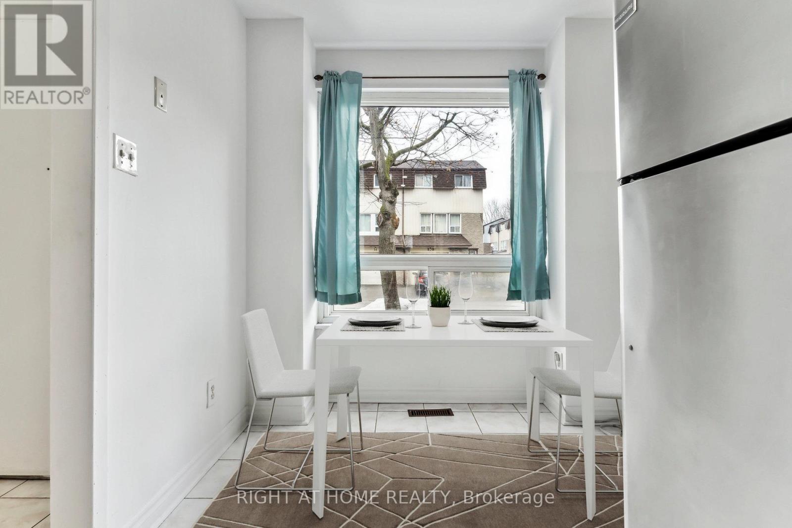 92 - 44 Chester Le Boulevard, Toronto, Ontario  M1W 2M8 - Photo 5 - E12548004