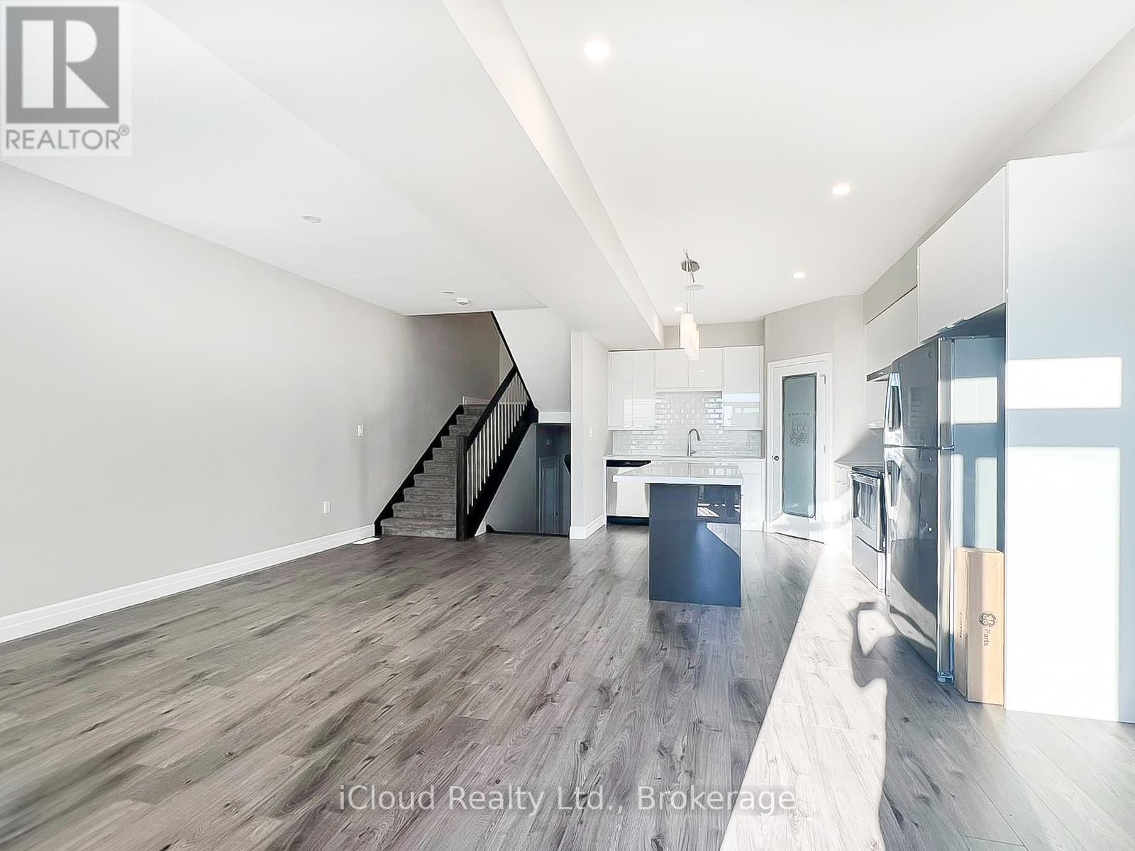 44 - 811 Sarnia Road, London North, Ontario L6H 0K3 - Photo 12 - X12480657