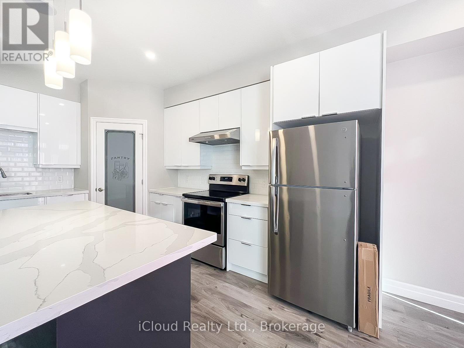 44 - 811 Sarnia Road, London North, Ontario L6H 0K3 - Photo 14 - X12480657