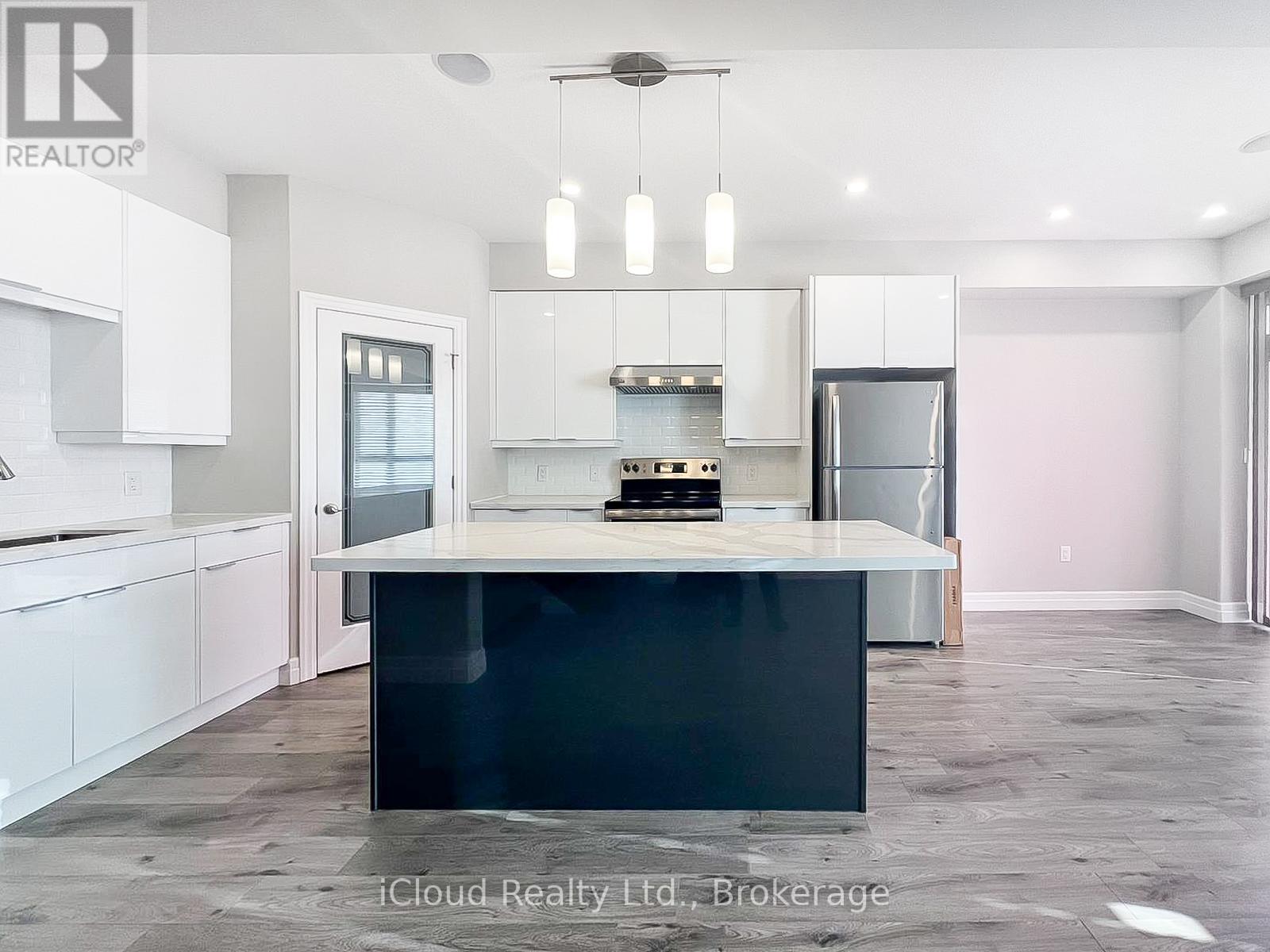 44 - 811 Sarnia Road, London North, Ontario L6H 0K3 - Photo 15 - X12480657