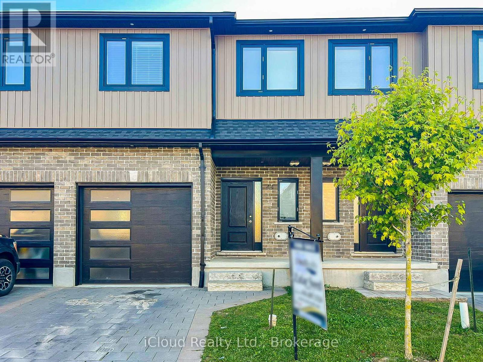 44 - 811 Sarnia Road, London North, Ontario L6H 0K3 - Photo 2 - X12480657