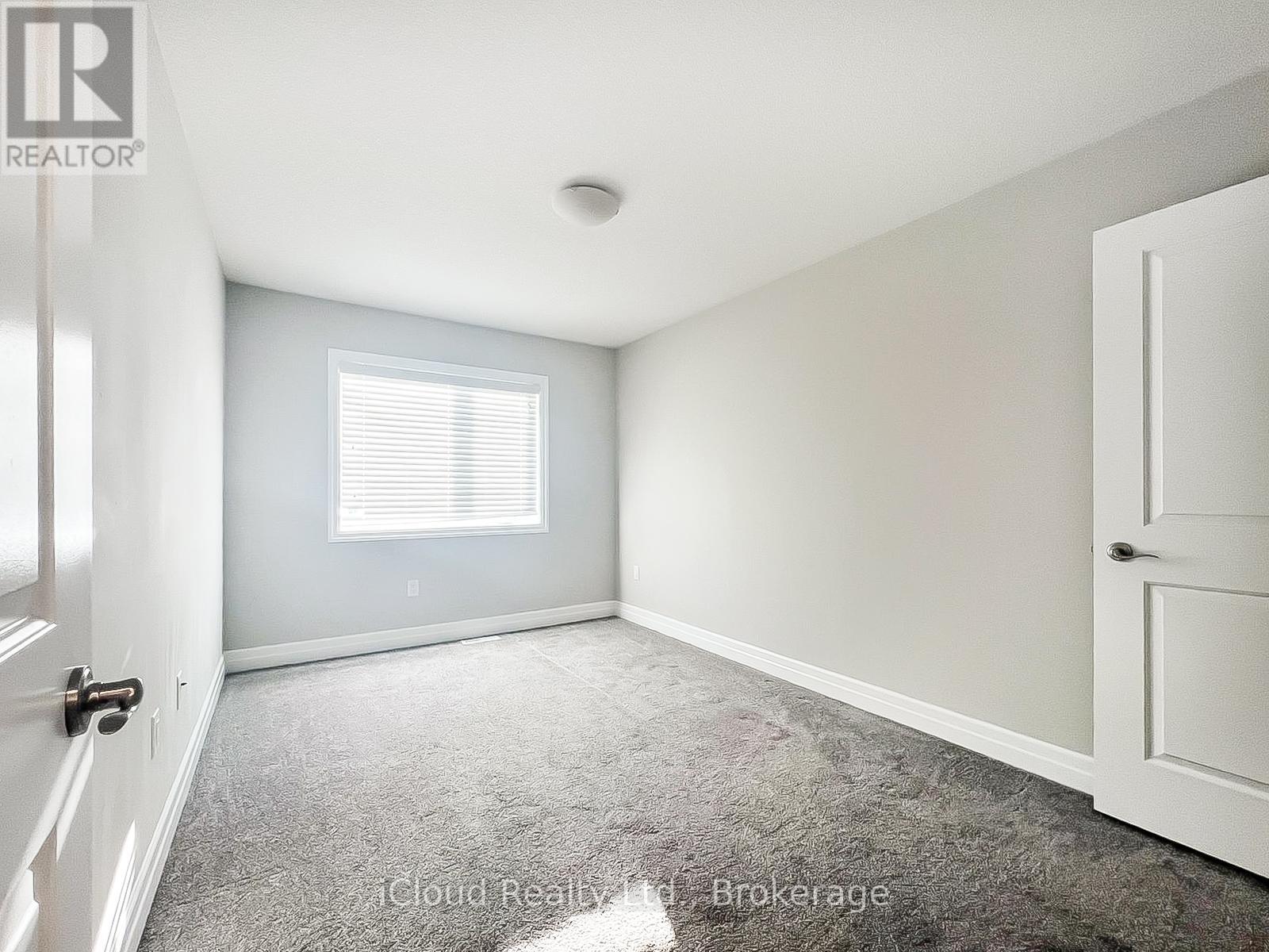 44 - 811 Sarnia Road, London North, Ontario L6H 0K3 - Photo 33 - X12480657