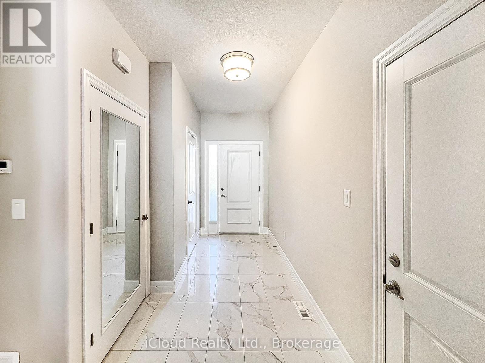 44 - 811 Sarnia Road, London North, Ontario L6H 0K3 - Photo 6 - X12480657