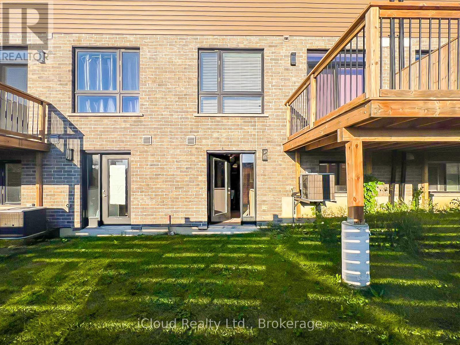 44 - 811 Sarnia Road, London North, Ontario L6H 0K3 - Photo 39 - X12480657