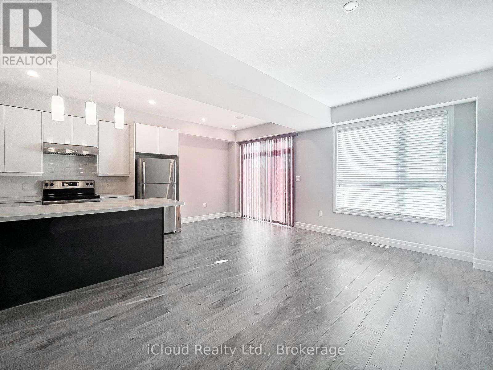 44 - 811 Sarnia Road, London North, Ontario L6H 0K3 - Photo 9 - X12480657