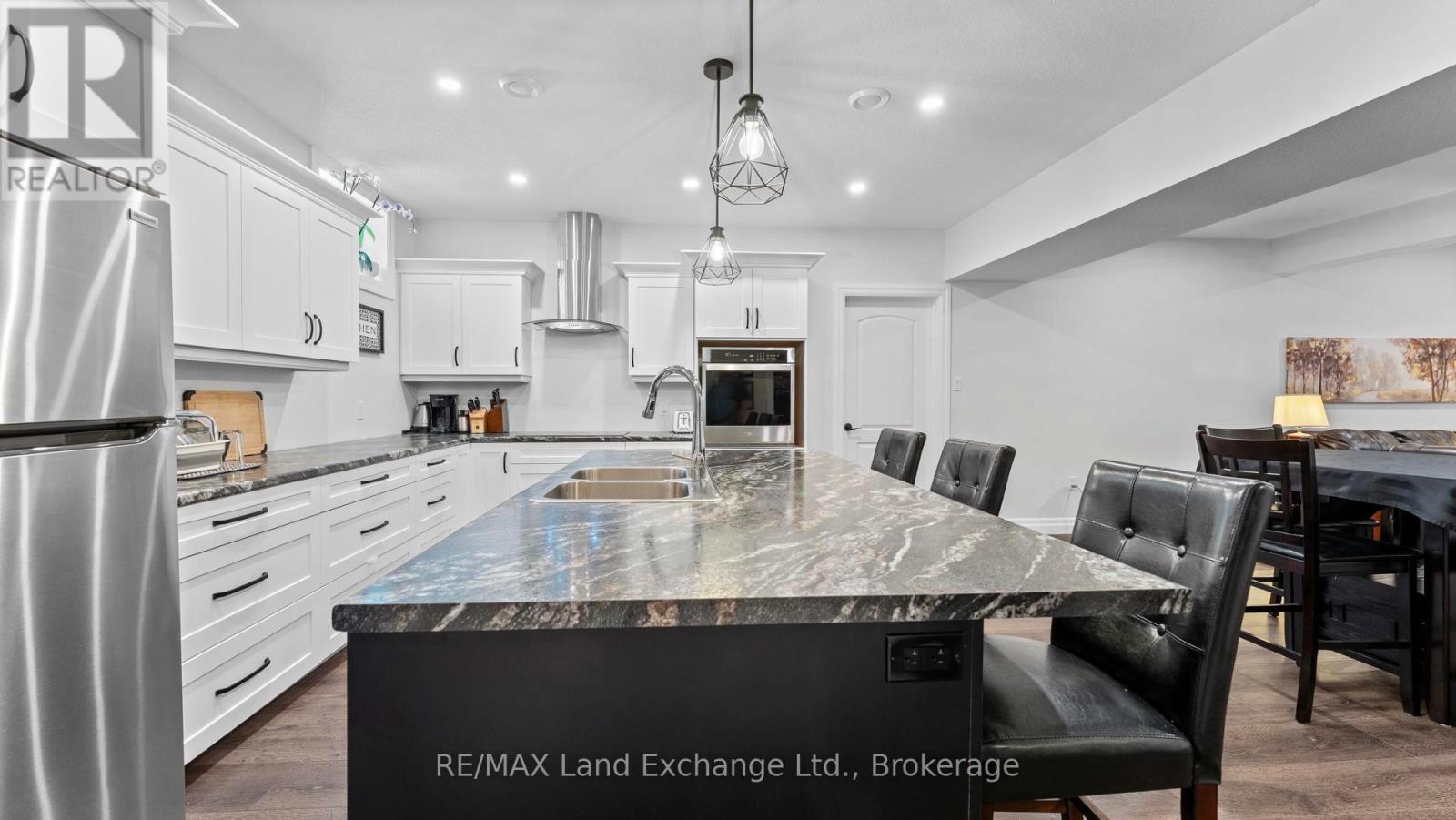 939 Bogdanovic Way, Huron-Kinloss, Ontario N2Z 0H4 - Photo 32 - X12412247