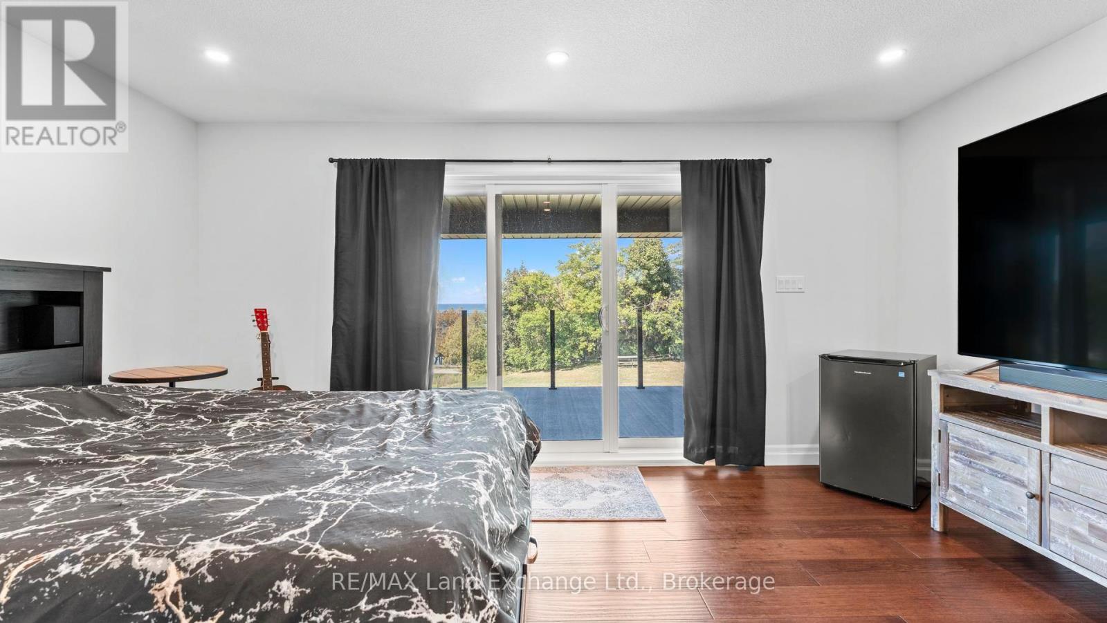 939 Bogdanovic Way, Huron-Kinloss, Ontario N2Z 0H4 - Photo 28 - X12412247