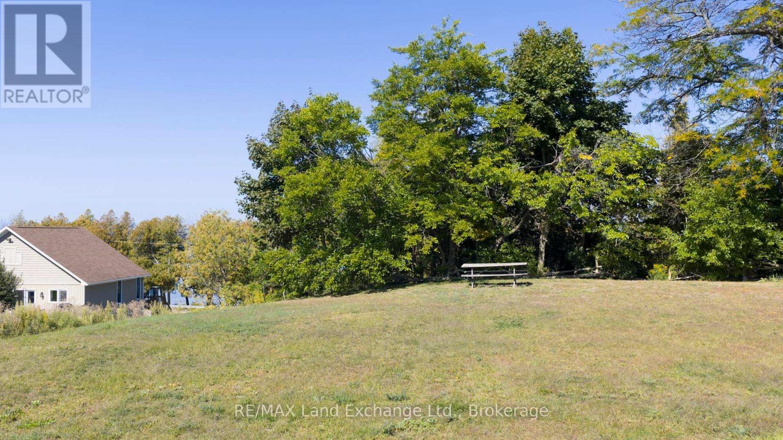 939 Bogdanovic Way, Huron-Kinloss, Ontario N2Z 0H4 - Photo 45 - X12412247