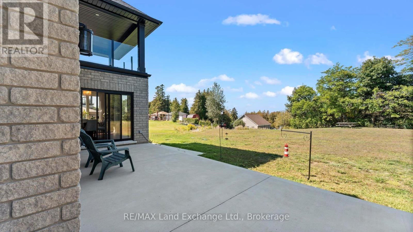 939 Bogdanovic Way, Huron-Kinloss, Ontario N2Z 0H4 - Photo 41 - X12412247