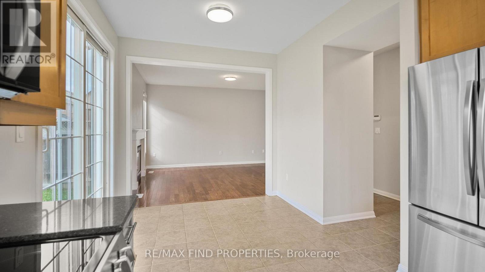 381 Ware Crescent, Milton, Ontario  L9T 0N2 - Photo 12 - W12547976