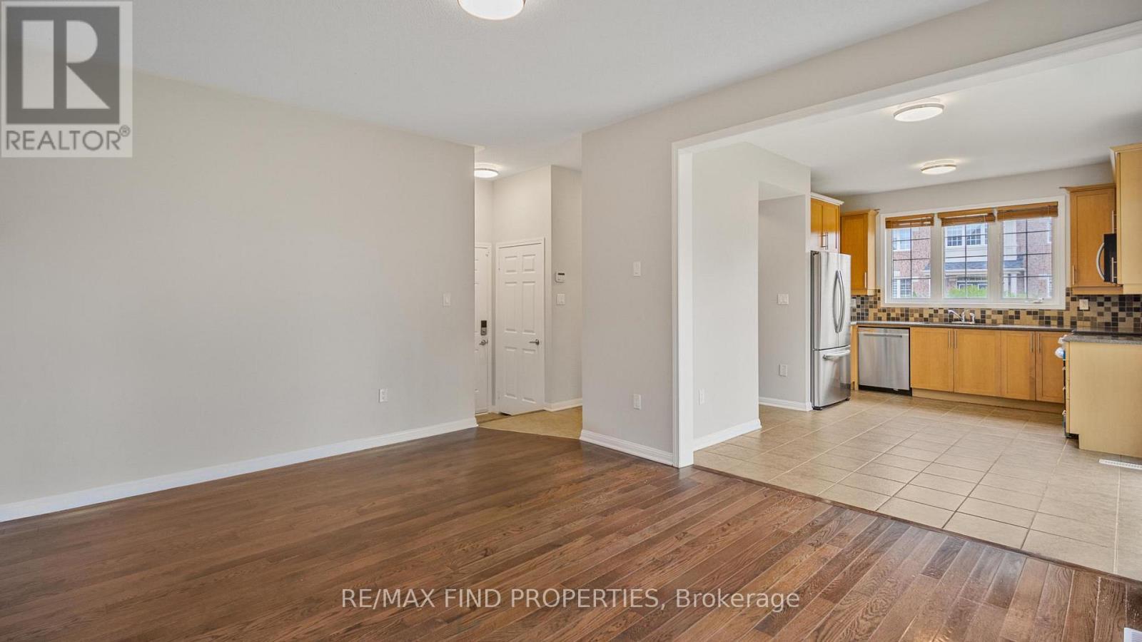 381 Ware Crescent, Milton, Ontario  L9T 0N2 - Photo 13 - W12547976