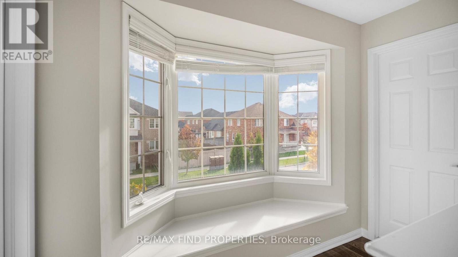 381 Ware Crescent, Milton, Ontario  L9T 0N2 - Photo 17 - W12547976