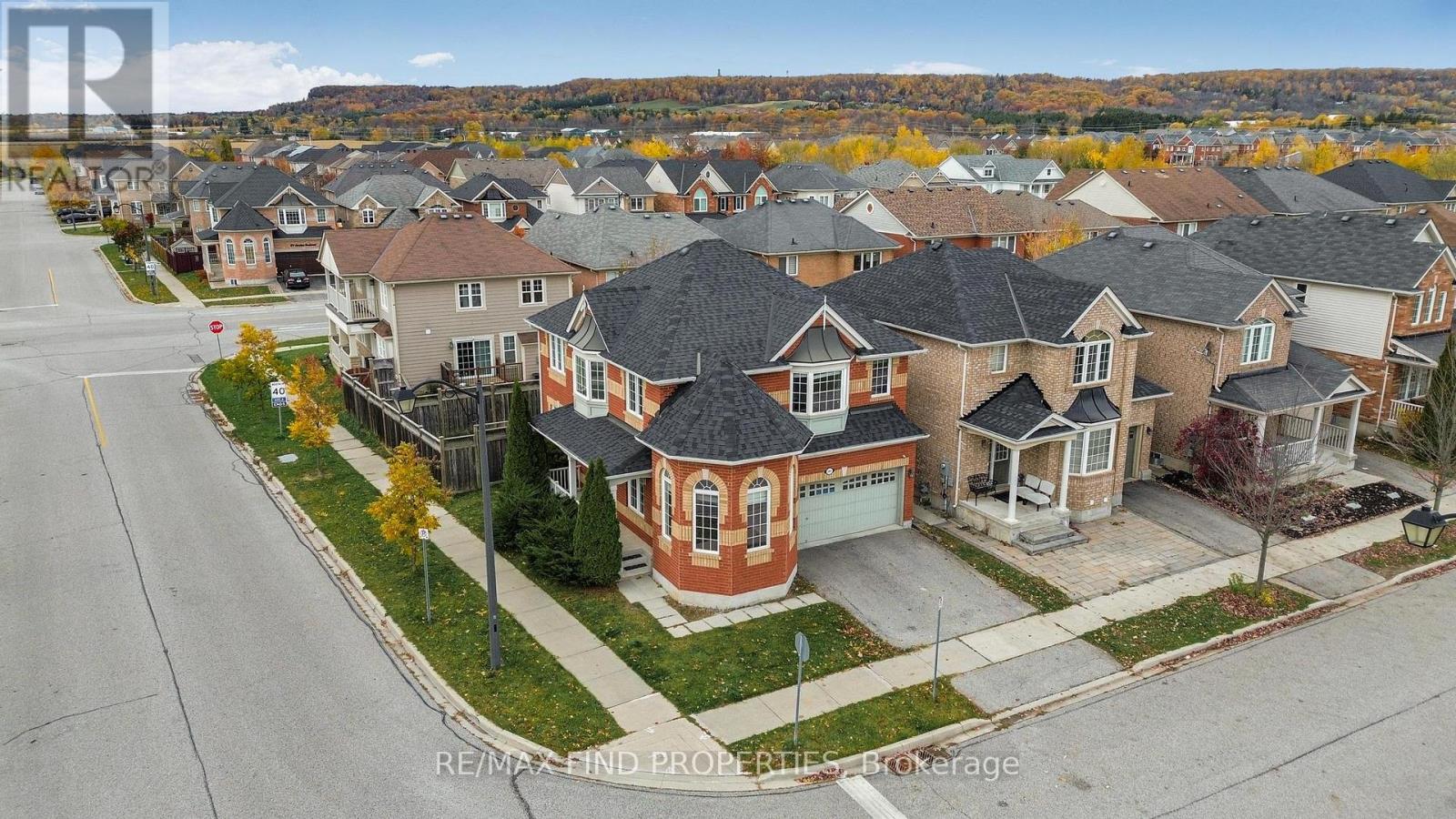 381 Ware Crescent, Milton, Ontario  L9T 0N2 - Photo 2 - W12547976