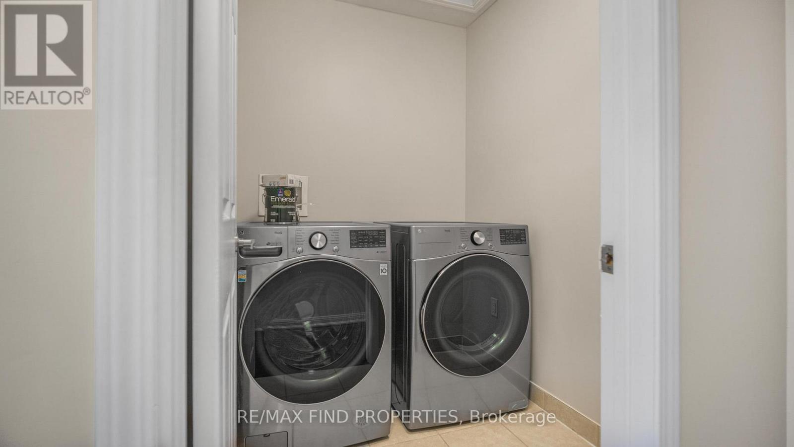 381 Ware Crescent, Milton, Ontario  L9T 0N2 - Photo 33 - W12547976