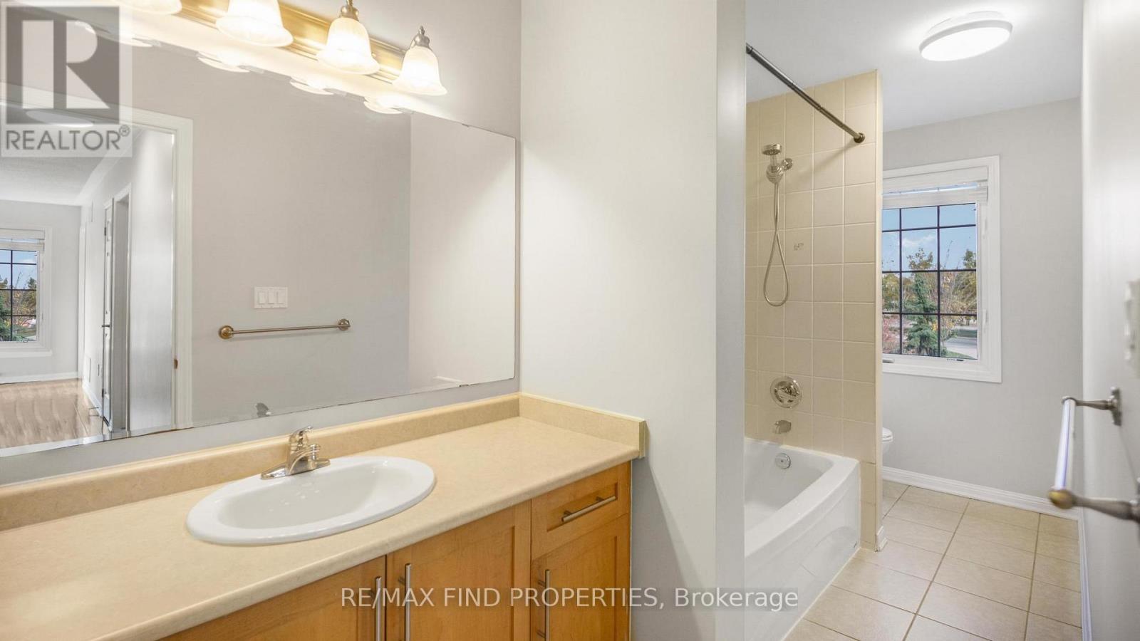 381 Ware Crescent, Milton, Ontario  L9T 0N2 - Photo 34 - W12547976