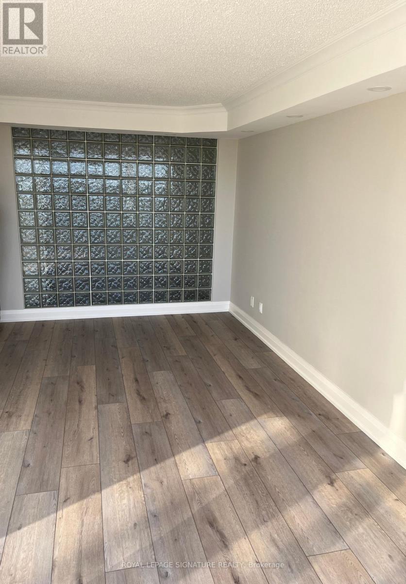 3307 - 1 Palace Pier Court, Toronto, Ontario  M8V 3W9 - Photo 6 - W12547978