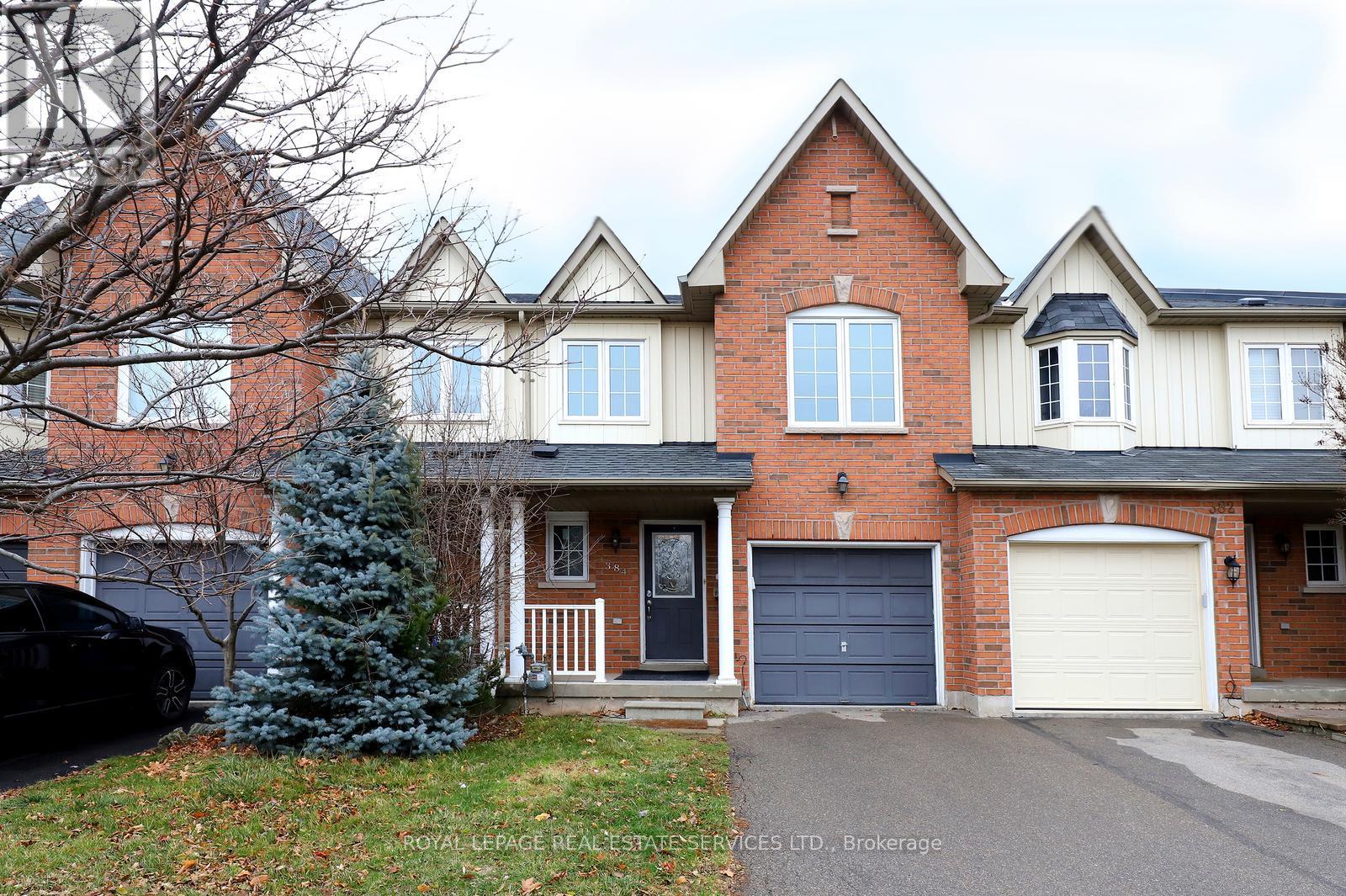 384 RIVERSTONE DRIVE, Oakville, Ontario