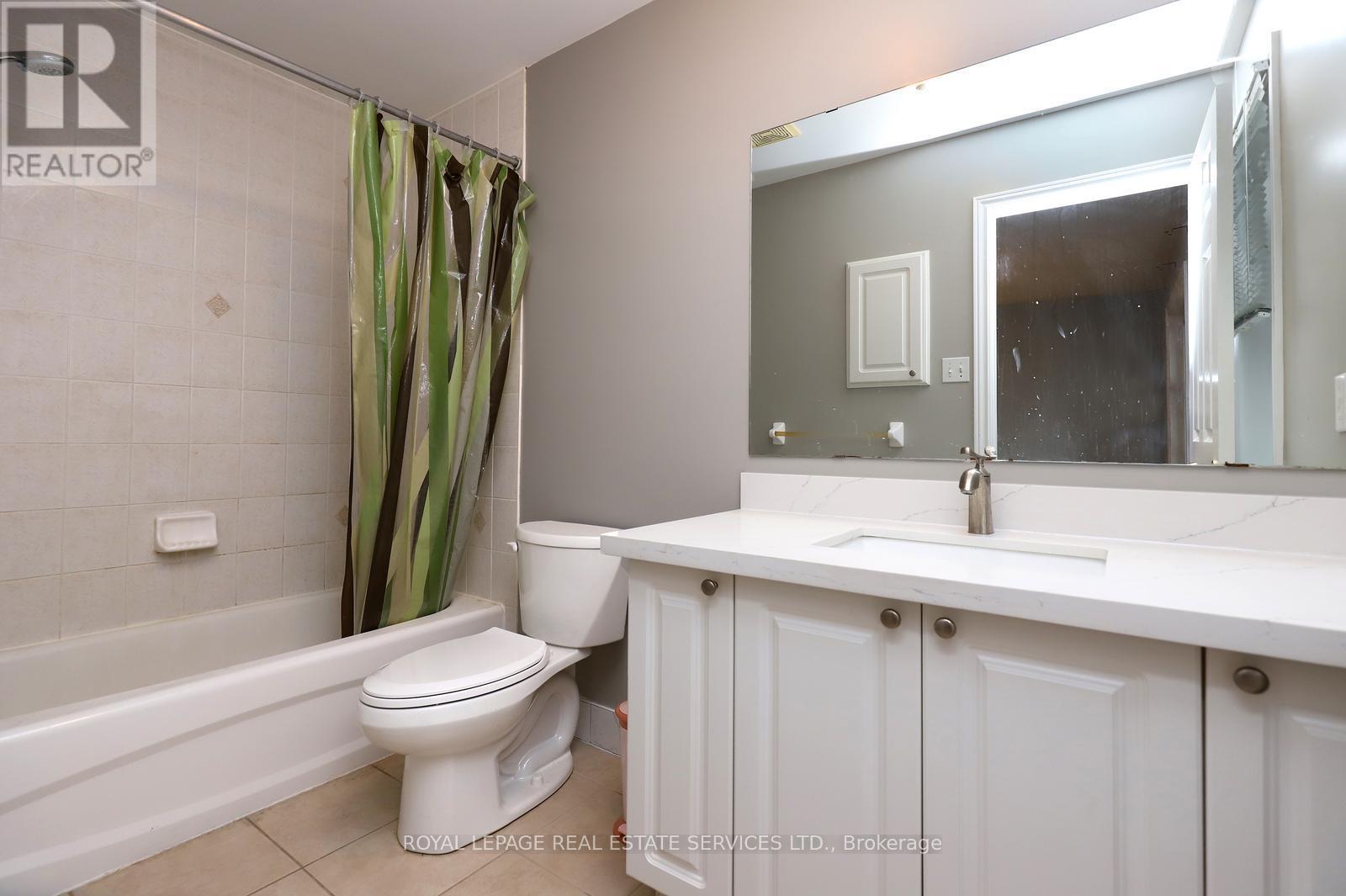 384 Riverstone Drive, Oakville, Ontario  L6H 7M4 - Photo 19 - W12547982