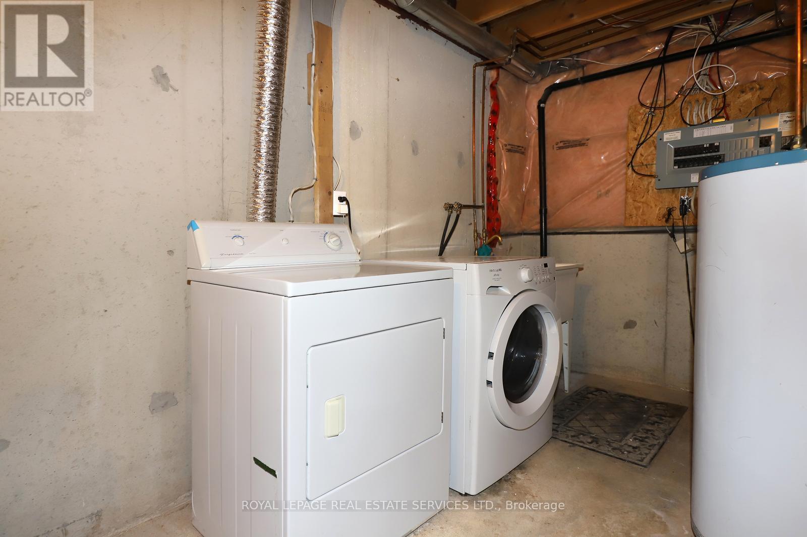 384 Riverstone Drive, Oakville, Ontario  L6H 7M4 - Photo 26 - W12547982