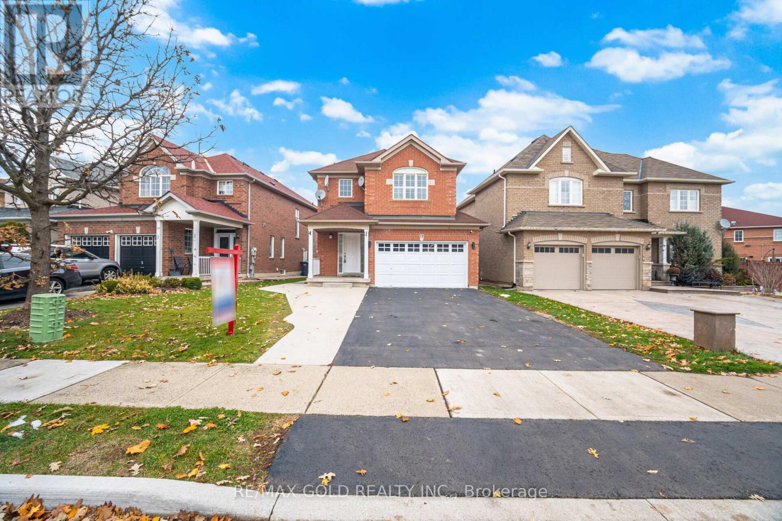17 Binder Twine Trail, Brampton, Ontario  L6X 4R2 - Photo 4 - W12547988