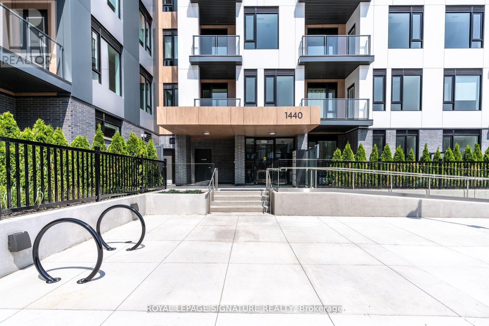 314 - 1440 Clarriage Court, Milton, Ontario  L9T 2X5 - Photo 3 - W12548016