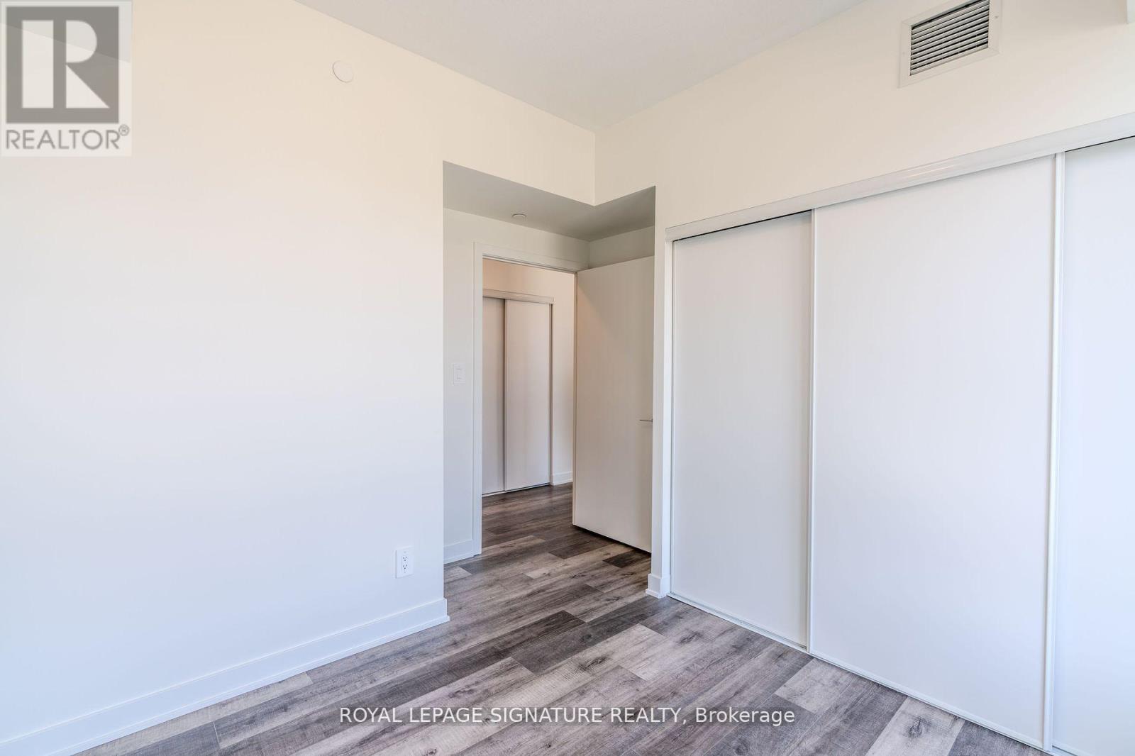 314 - 1440 Clarriage Court, Milton, Ontario  L9T 2X5 - Photo 5 - W12548016