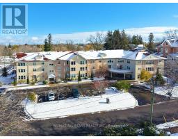 303 - 8 HURON STREET