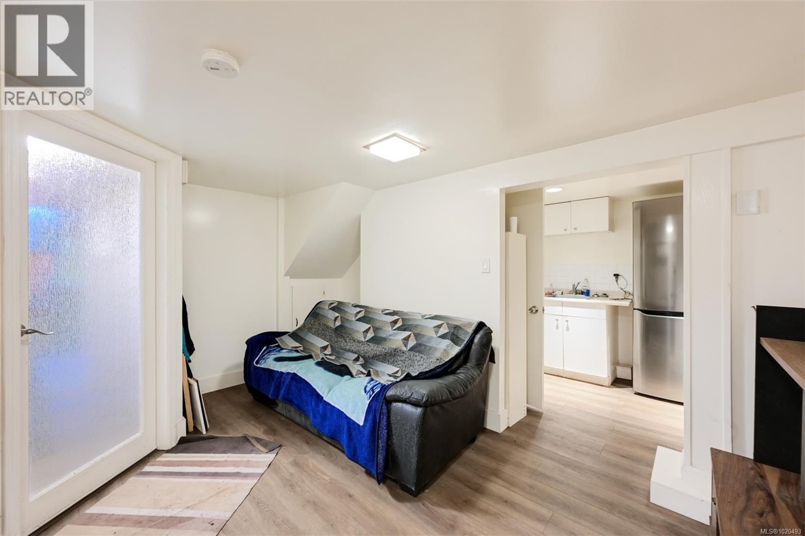 3312 Kingsley St, Saanich, British Columbia V8P 4J9 - Photo 36 - 1020493