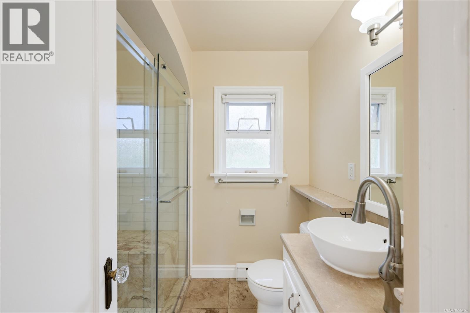 3312 Kingsley St, Saanich, British Columbia V8P 4J9 - Photo 28 - 1020493