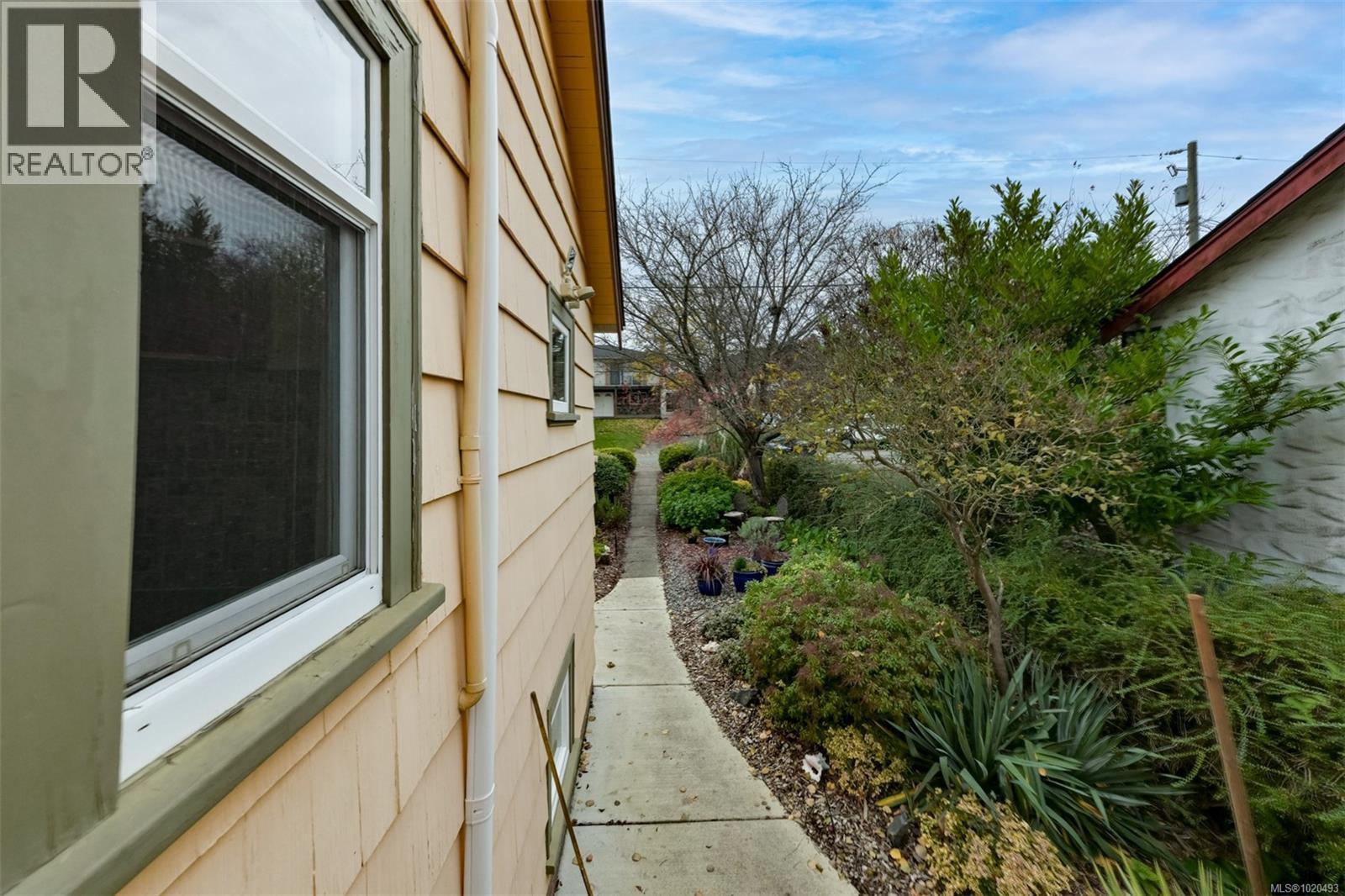 3312 Kingsley St, Saanich, British Columbia V8P 4J9 - Photo 52 - 1020493