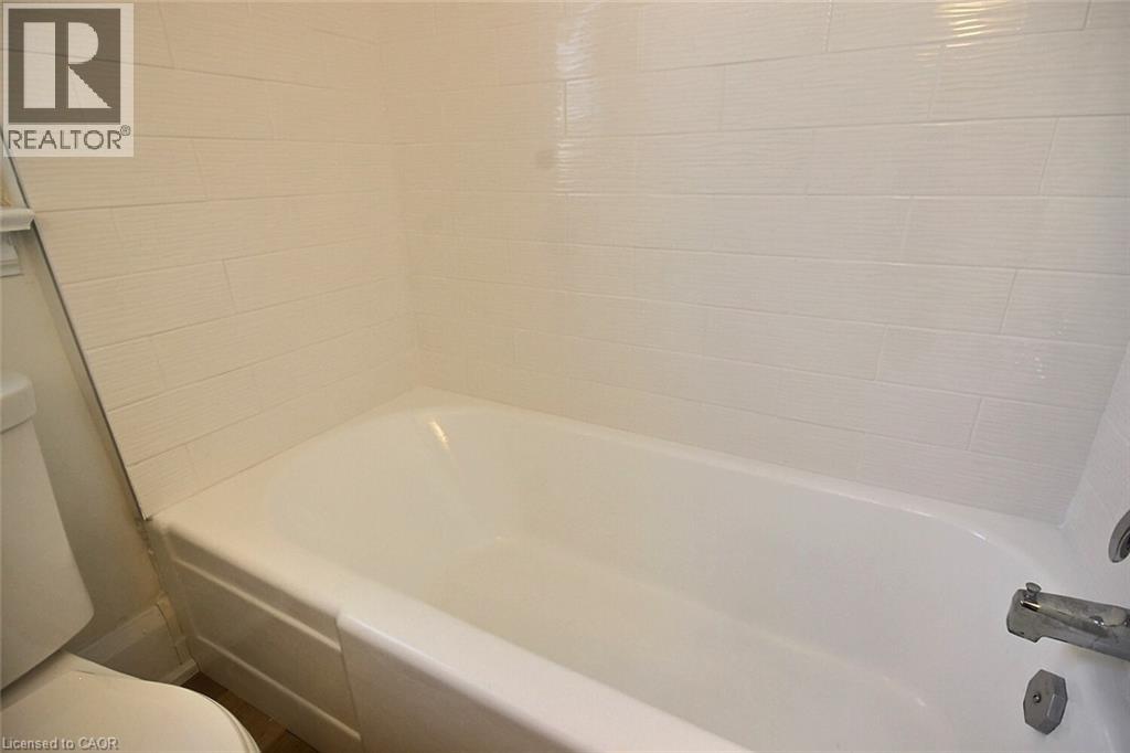 324 Wellington Street N, Kitchener, Ontario  N2H 5K9 - Photo 14 - 40778203