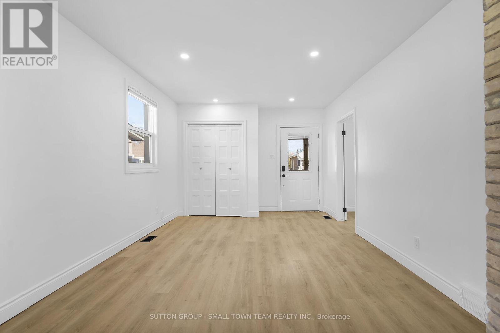 133 Emery Street E, London South, Ontario  N6C 2C9 - Photo 10 - X12548028