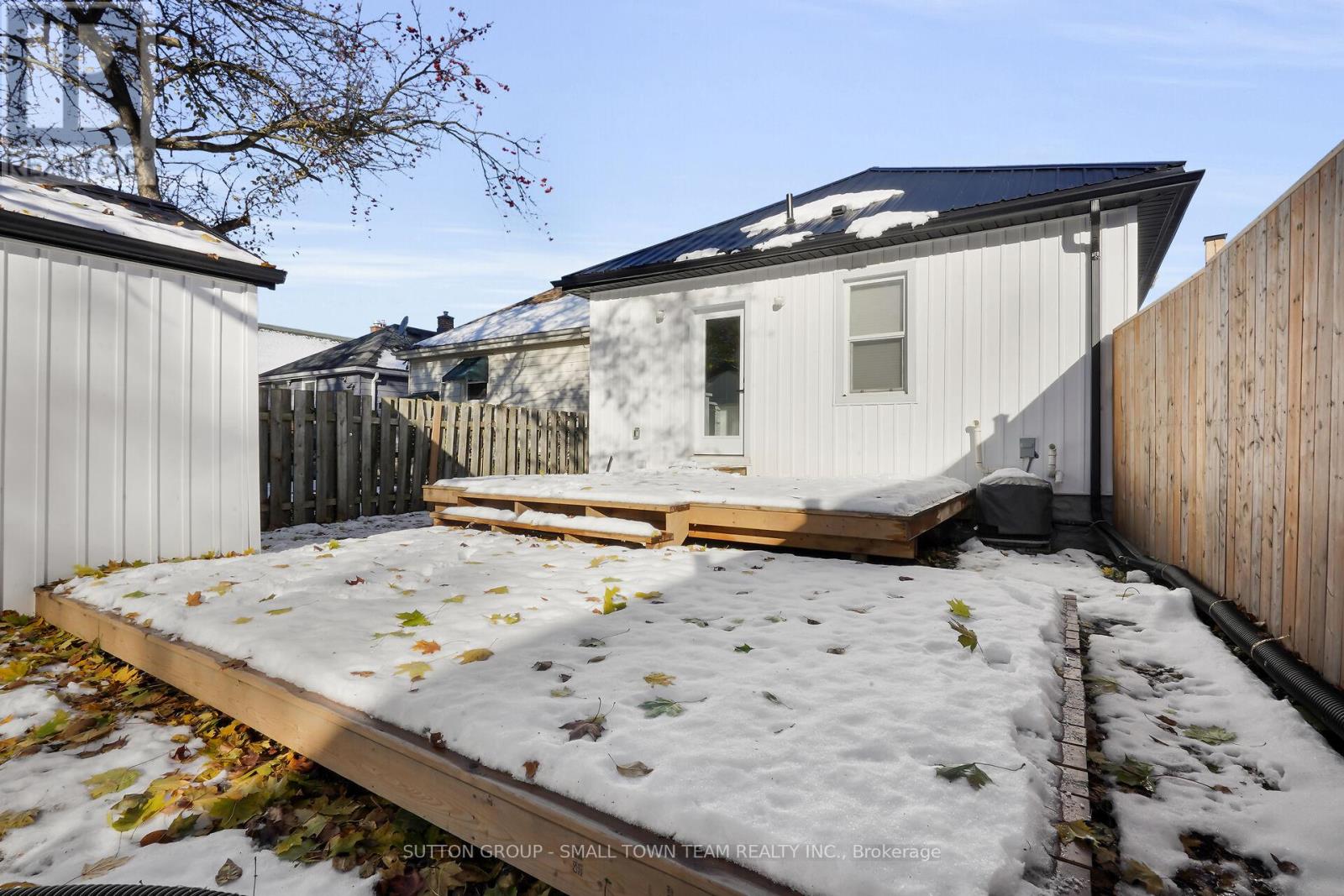 133 Emery Street E, London South, Ontario  N6C 2C9 - Photo 37 - X12548028