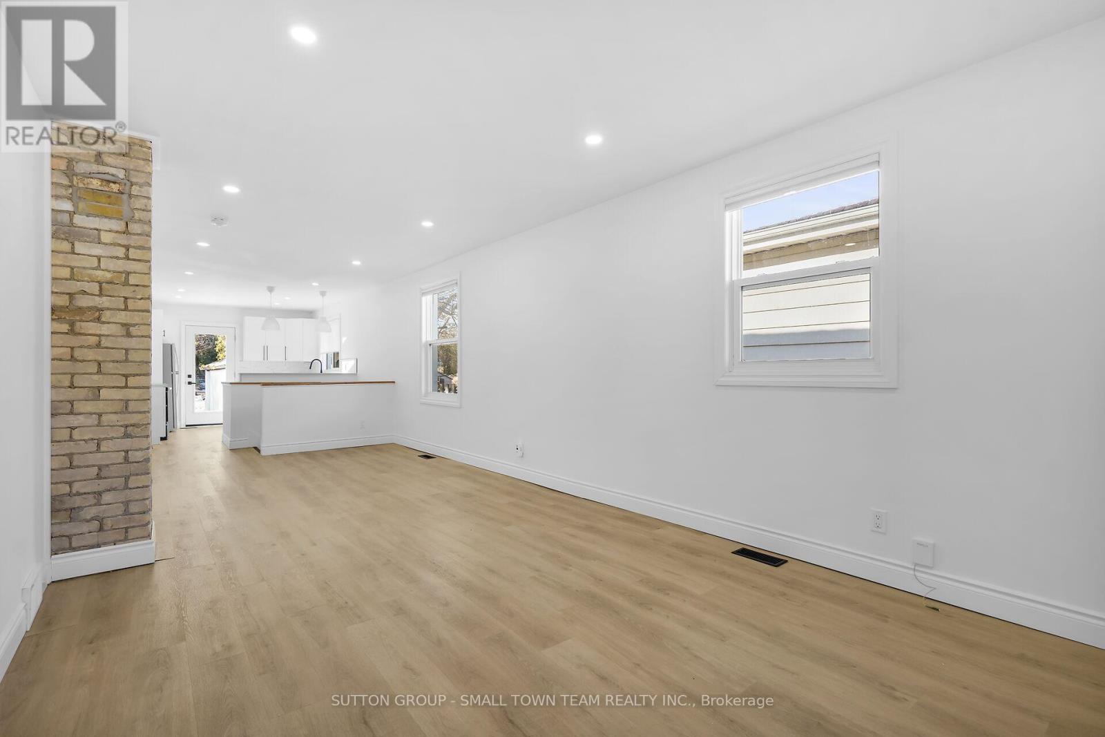 133 Emery Street E, London South, Ontario  N6C 2C9 - Photo 8 - X12548028